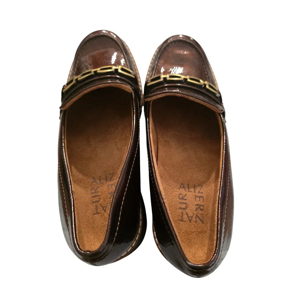 Naturalizer Brown Patent Loafers Womens 6 Gold Chain Link Slip On Flats Preppy